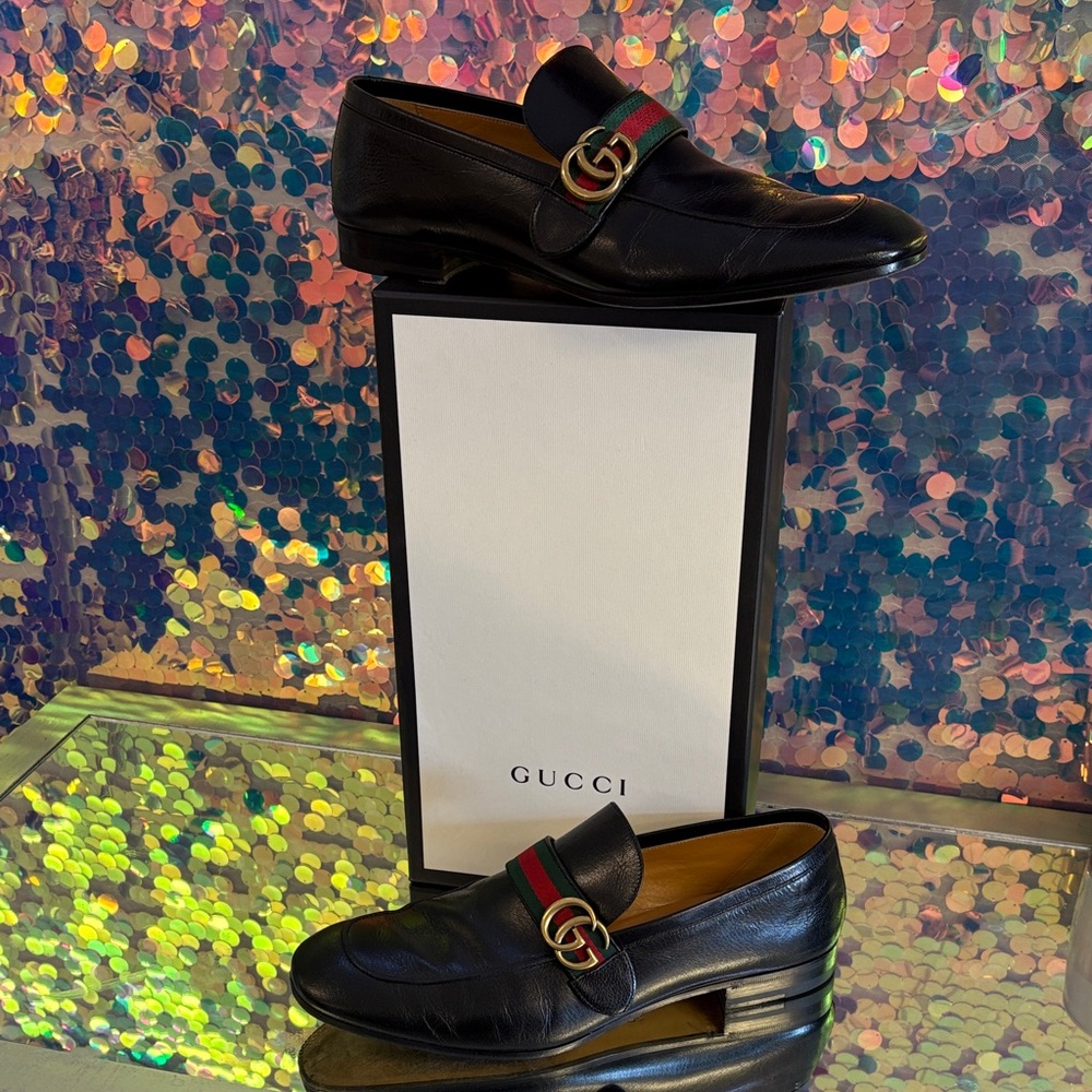 Gucci Black Leather Loafers with Gold Accent Marmont Authentic